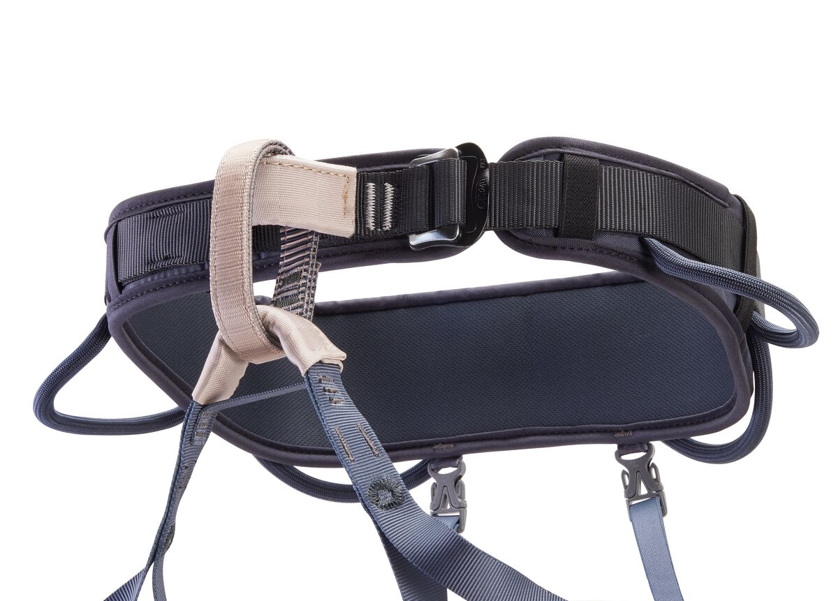 CORAX LT - Harnesses | Petzl USA