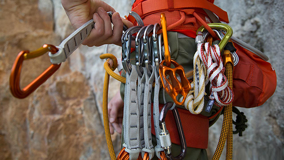 News - Petzl Essential gear for multi-pitch climbing - Petzl Canada